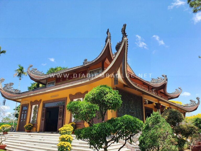 Tu viện Bát Nhã 18