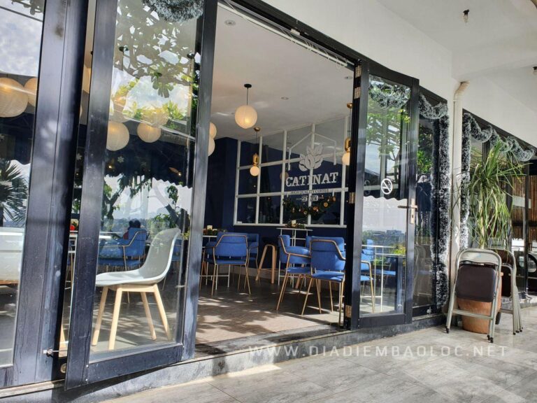 Café Catinat 9