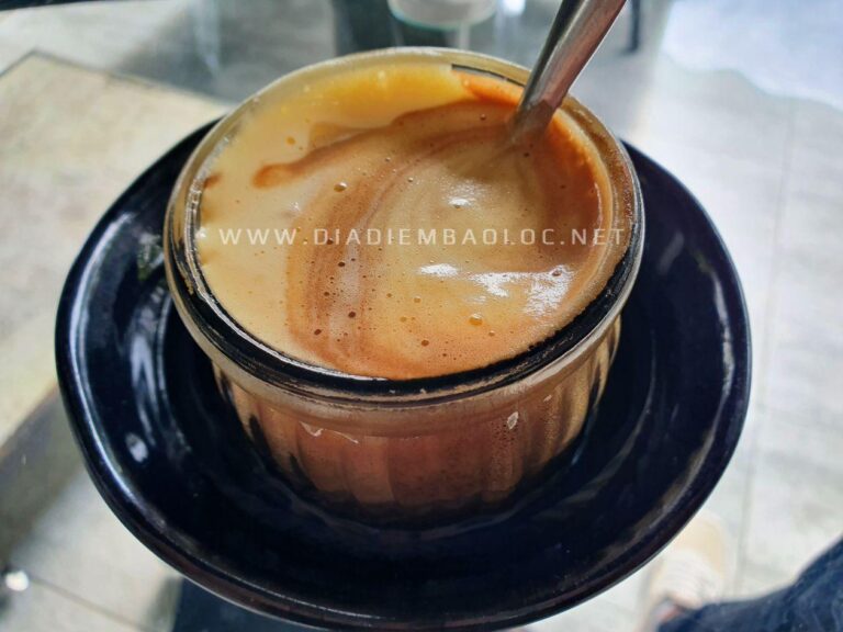 Café Catinat 10