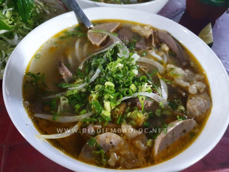 Bún Bò Sinh Đôi 1