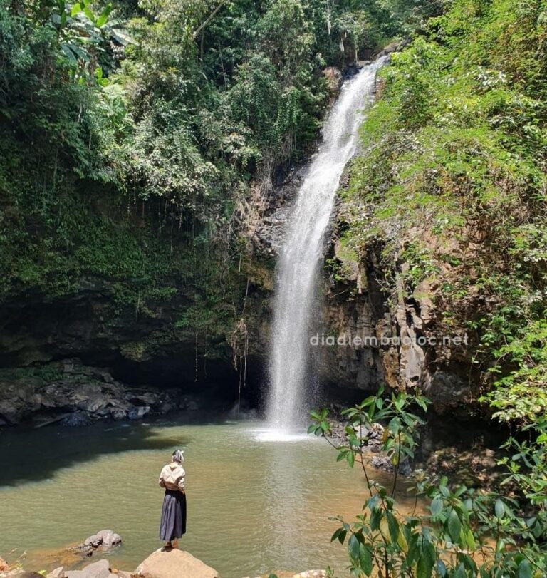Thác Tam Hợp 25