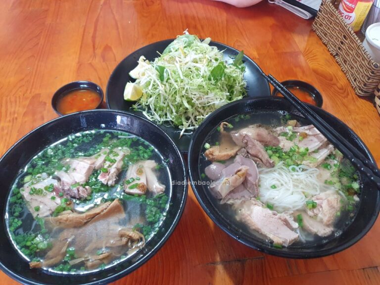 Bún Vịt Cô Phượng 3