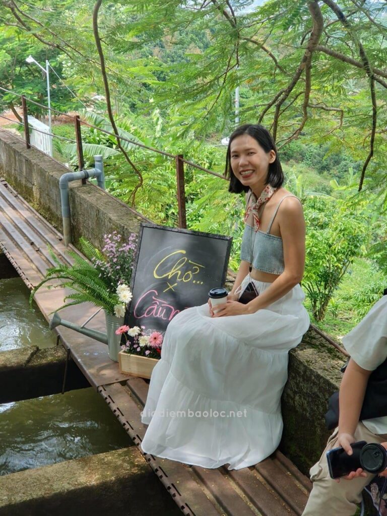 Cầu Máng 8