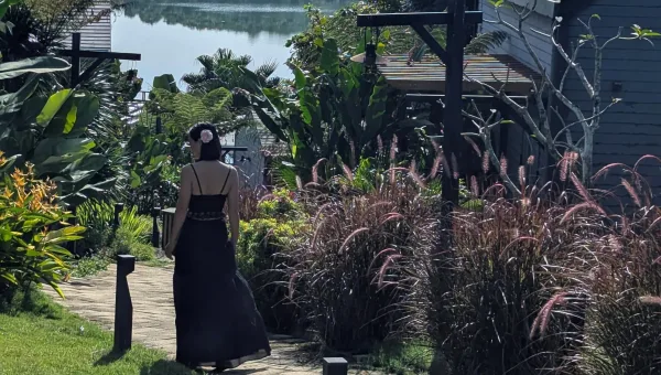 Retreat by the Lake - ảnh 14