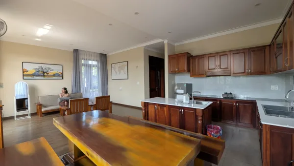 Bếp chung va sảnh chờ ờ khu Villa